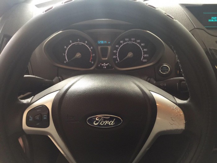 Bán Ford Ecosoprt 1.5  Titanium sx 2015 màu đỏ