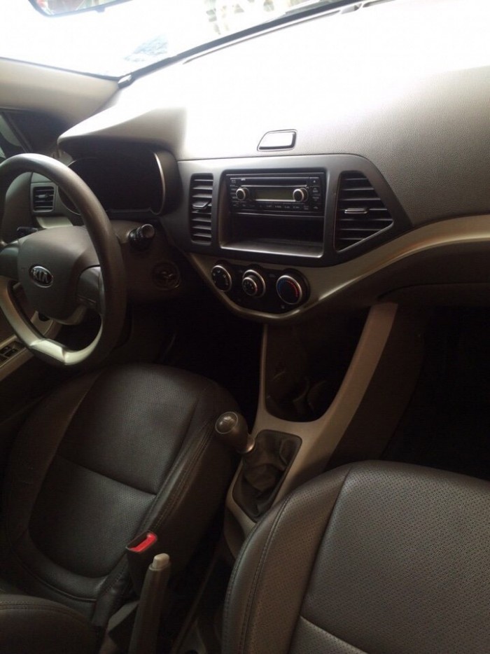 Bán Hyundai Avante 1.6MT, số sàn, đời 2013, màu đen, 402tr bao test