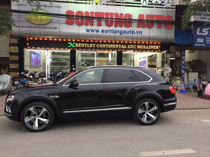 Bán xe Bentley Bentayga 2017