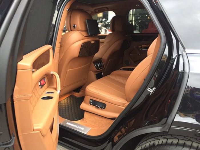 Bán xe Bentley Bentayga 2017
