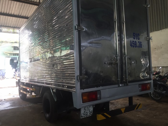 Hyundai hd65 thùng kín vào thành phố 1t85