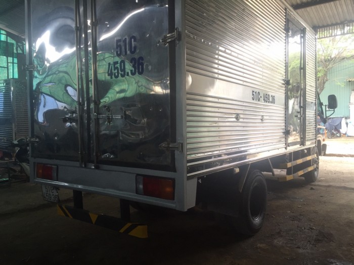 Hyundai hd65 thùng kín vào thành phố 1t85