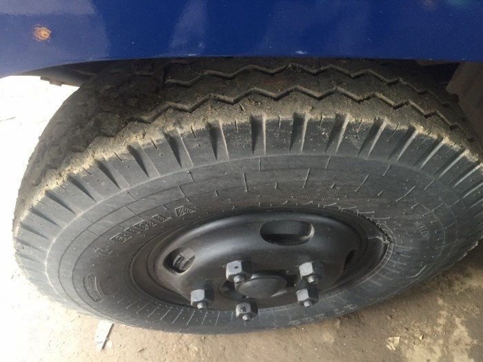 Hyundai hd65 thùng kín vào thành phố 1t85