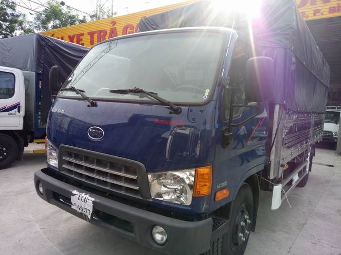 Xe tải Huyndai HD800 8 tấn giá rẻ, hỗ trợ trả góp 90% giá trị xe