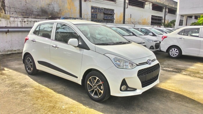 Hyundai Grand i10 Hatchback KM hơn 20 triệu