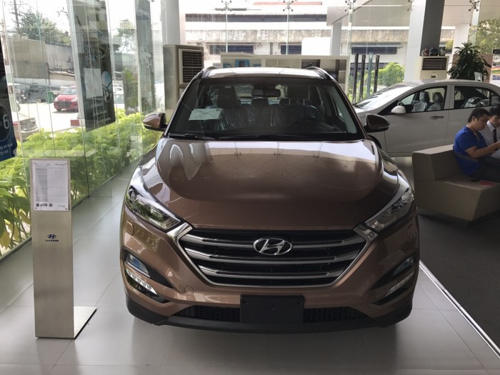Hyundai Tucson KM hơn 100 triệu