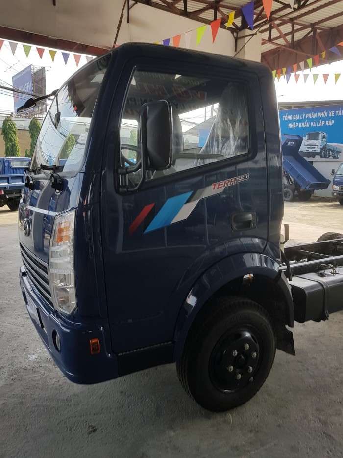 Daehan 2T3 Tera 230 màu xanh đời mới 2017
