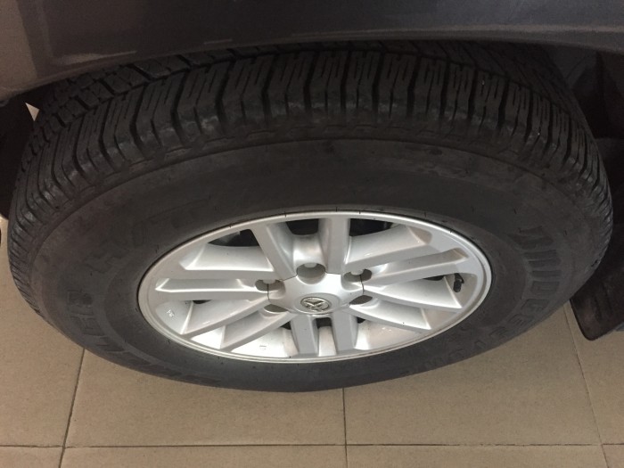 Bán Toyata Fortuner 2.7 máy xăng màu xám