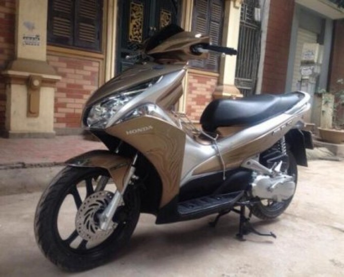 Xe Ảiblace vang đen hoa văn ngay chỉ 2k13