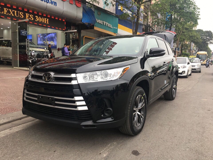 Bán xe Highlander LE 2017 xuất Mỹ
