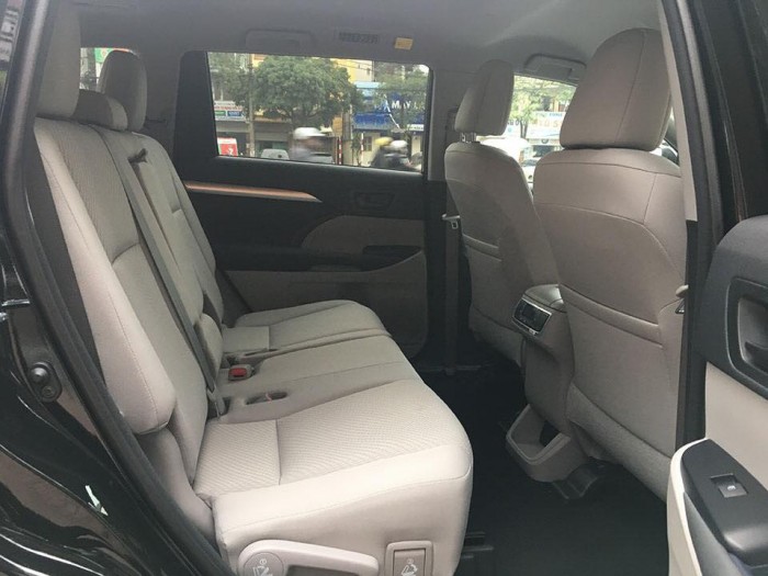 Bán xe Highlander LE 2017 xuất Mỹ