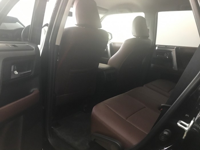 BÁN TOYOTA 4RUNNER dòng xe địa hình sản xuất tại Mỹ mới 100% giao xe ngay và giấy tờ
