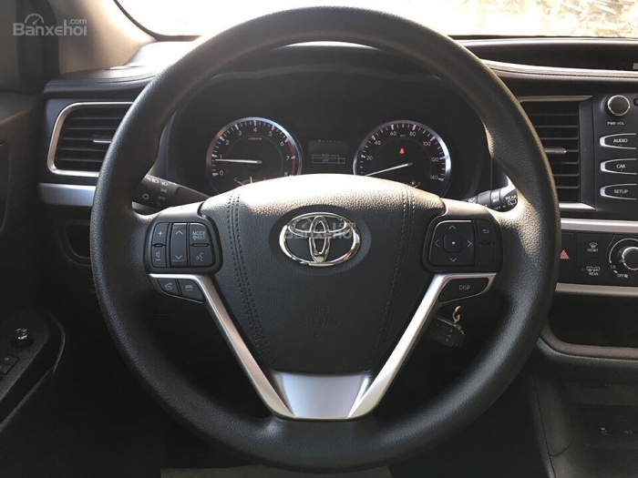 Bán xe Highlander LE 2017 màu trắng nhập Mỹ