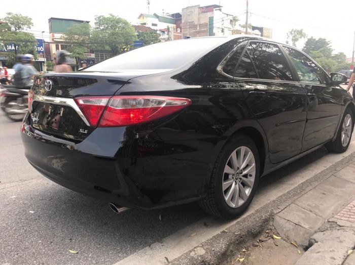 Bán xe Toyota Camry XLE mới 100% nhập khẩu nguyên chiếc