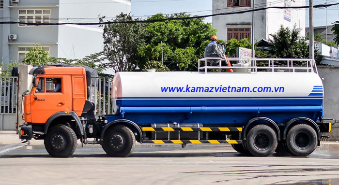 Xe Tưới Nước Và Chữa Cháy Kamaz 6540 (8X4)