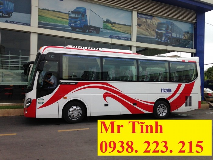 Mẫu xe thaco town tb82 29 chỗ bầu hơi mới nhất