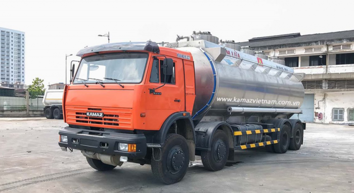 Xe xitec xăng dầu