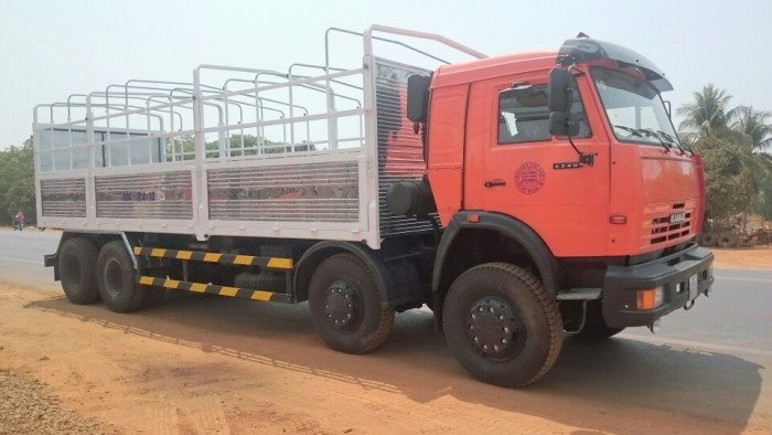 Xe tải thùng 4 chân