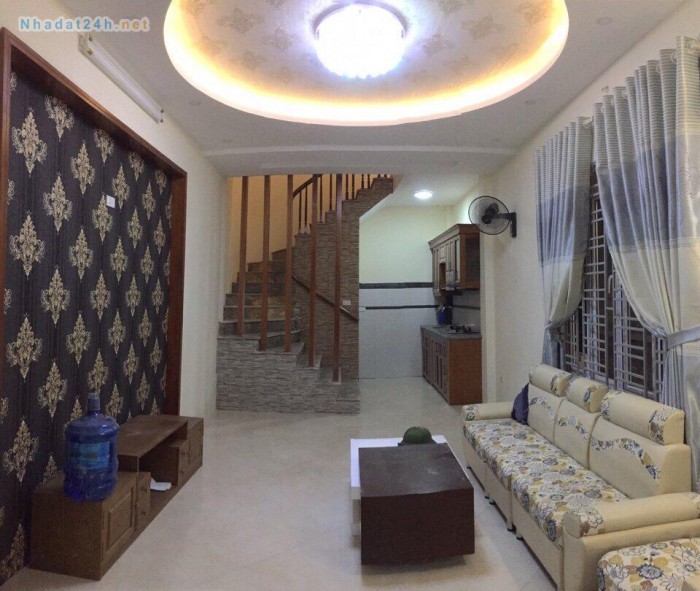 Bán nhà Khương Thượng, Đống Đa, 40 m2, MT 4 m, 3.3 tỷ.