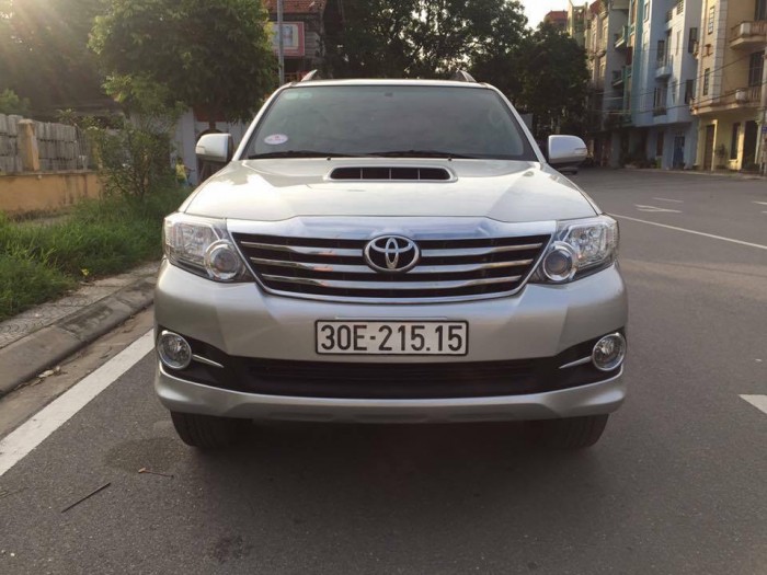 Toyota Fortuner 2.5G sx 2016 màu bạc