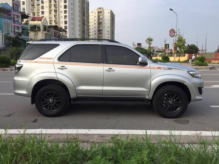 Toyota Fortuner 2.5G sx 2016 màu bạc