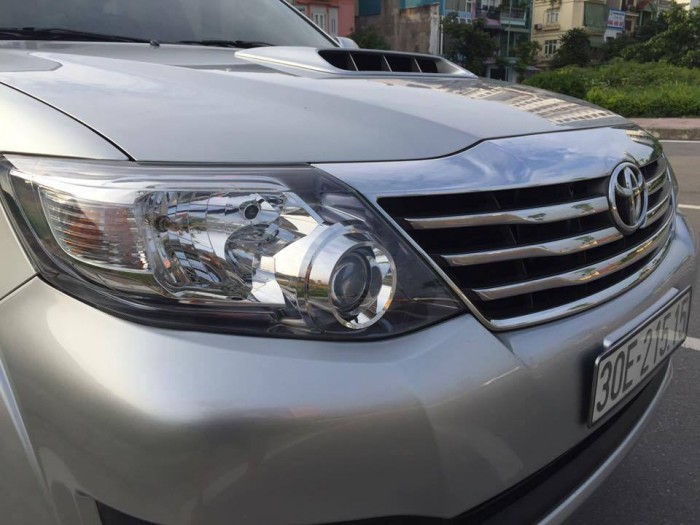 Toyota Fortuner 2.5G sx 2016 màu bạc