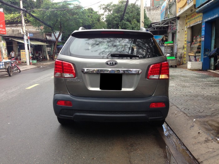 Lên đời cần bán Kia Sorento 2012 số sàn màu xám, anh em ai cần giap lưu