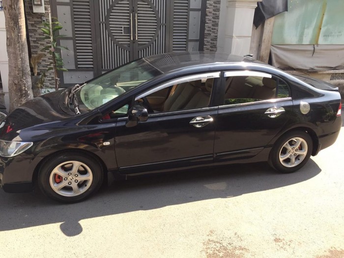 Kẹt vốn làm ăn cần bán xe Honda Civic 2014 màu đen gấp, giá ra nhanh