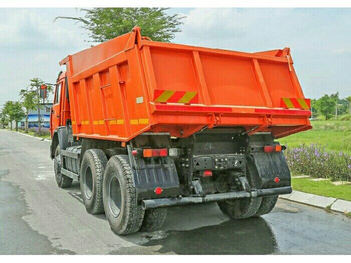 San lấp xe ben 3 chân kamaz