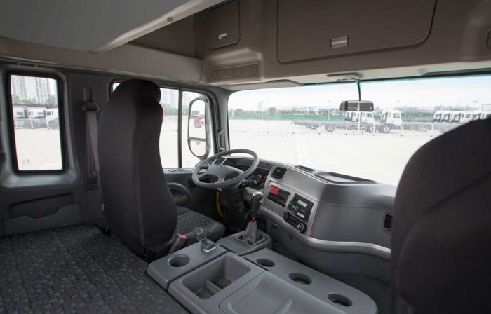 Bán xe tải 4 chân JAc, giá cả cạnh tranh, hỗ trợ ngân hàng cao