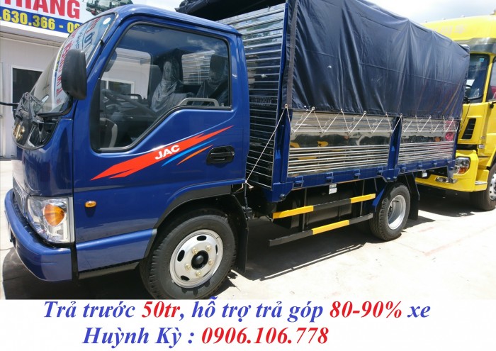 Xe tải JAC thùng bạt 3m7, trọng tải 2 tấn rưỡi
