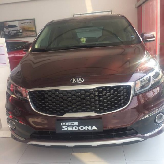 Kia Sedona ưu đãi tiền mặt, hỗ trợ vay 85%, giao xe ngay trong tháng