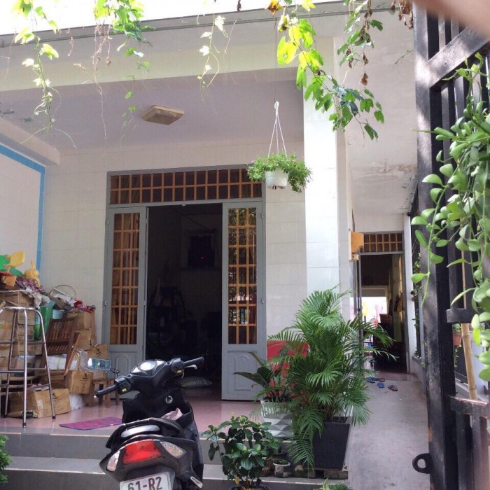 Cần bán nhà cấp 4 mặt tiền đường Lê Hồng Phong