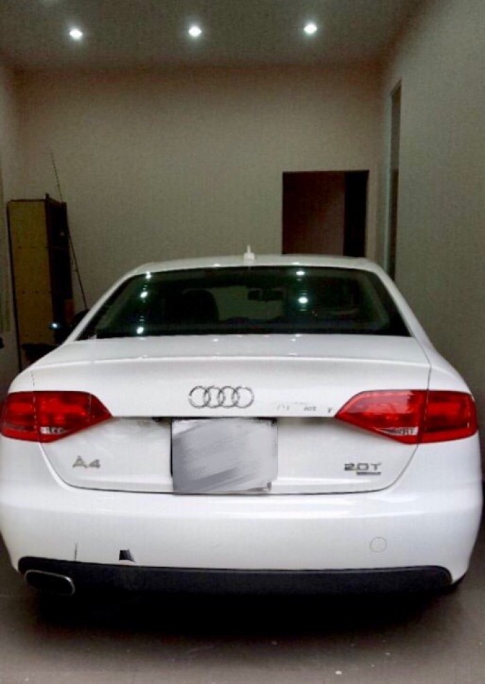 Bán Audi A4 2.0 TFSI màu trắng đời 2009  đăng ký 2012 bản full