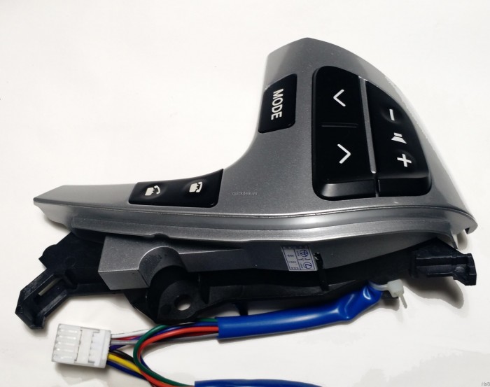 Steering Wheel control for TOYOTA_Cụm tích hợp các nút điều khiển trên vô lăng trên ô tô TOYOTA