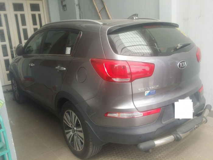 Bán Kia Sportage 2.0AT màu nâu, đời 2015, xe ít đi, nhập khẩu Hàn Quốc, 785tr, xe đẹp, bao test
