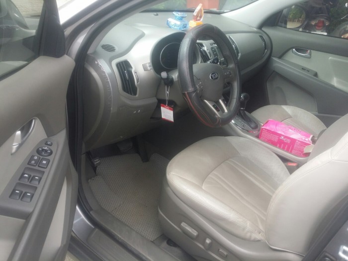 Bán Kia Sportage 2.0AT màu nâu, đời 2015, xe ít đi, nhập khẩu Hàn Quốc, 785tr, xe đẹp, bao test