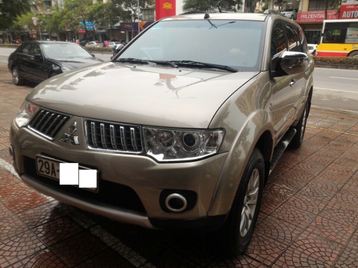 Mitshubishi Pajero Sport 2.5 máy dầu số tự động , Sản xuất 2011