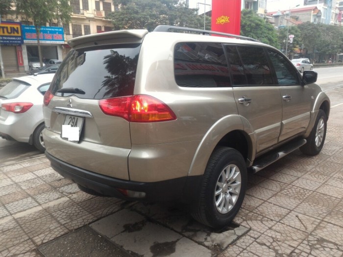 Mitshubishi Pajero Sport 2.5 máy dầu số tự động , Sản xuất 2011