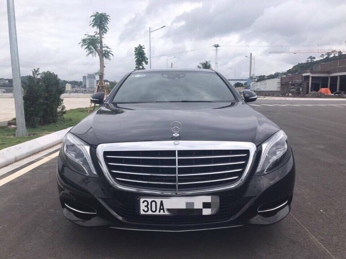 Bán xe Mercedes Benz S400 màu Đen model 2016