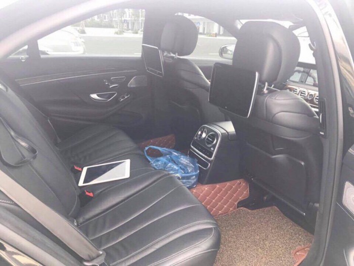 Bán xe Mercedes Benz S400 màu Đen model 2016