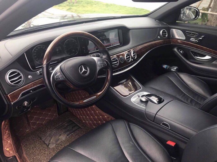 Bán xe Mercedes Benz S400 màu Đen model 2016