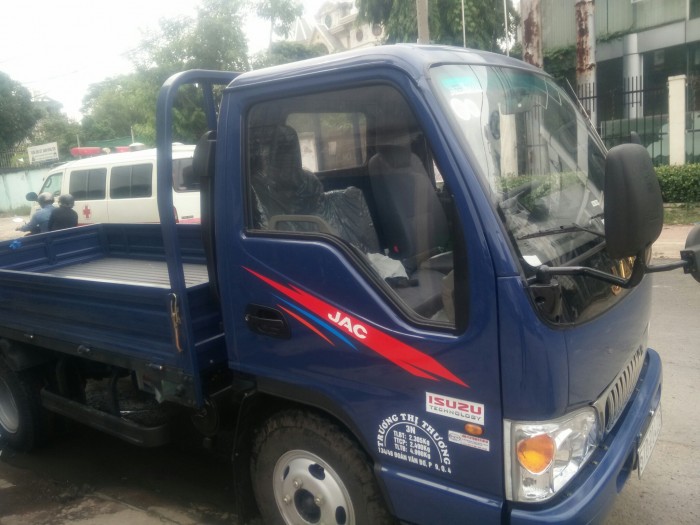 Xe tải jac 2.4 tấn thùng kín giá tốt nhất thị trường miền nam