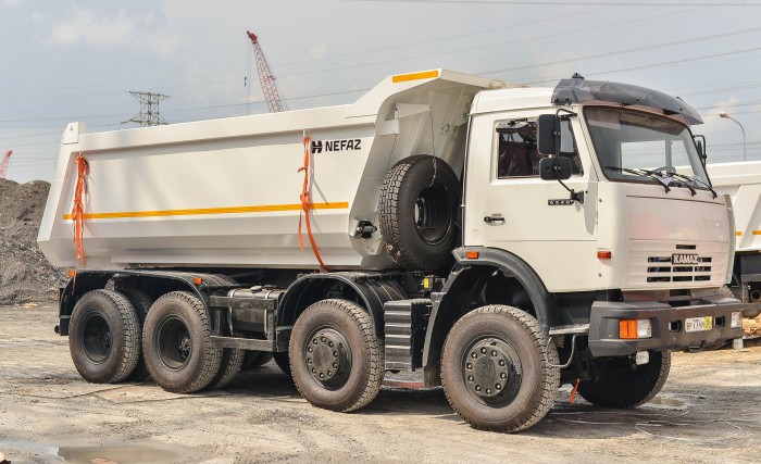 Xe Ben Kamaz 6540(8X4), Thùng 15M3