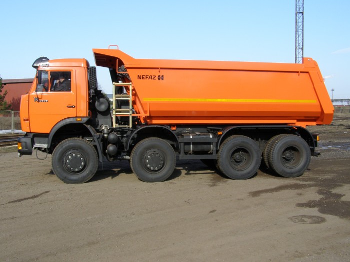 Xe Ben Kamaz 6540(8X4), Thùng 15M3