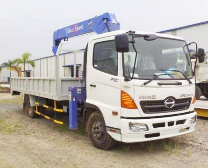 Xe tải Hino FC gắn cẩu Tadano ba tấn sản xuất đời mới nhất