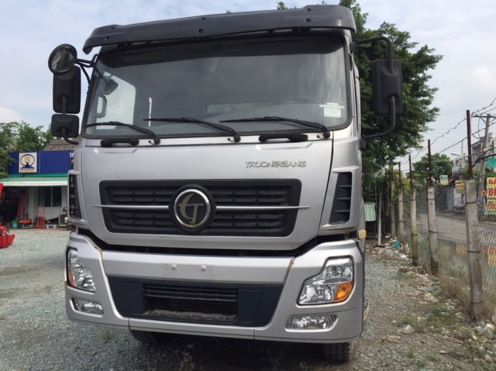 Xe Tải Dongfeng 4 Chân Trường Giang 13,5 Tấn