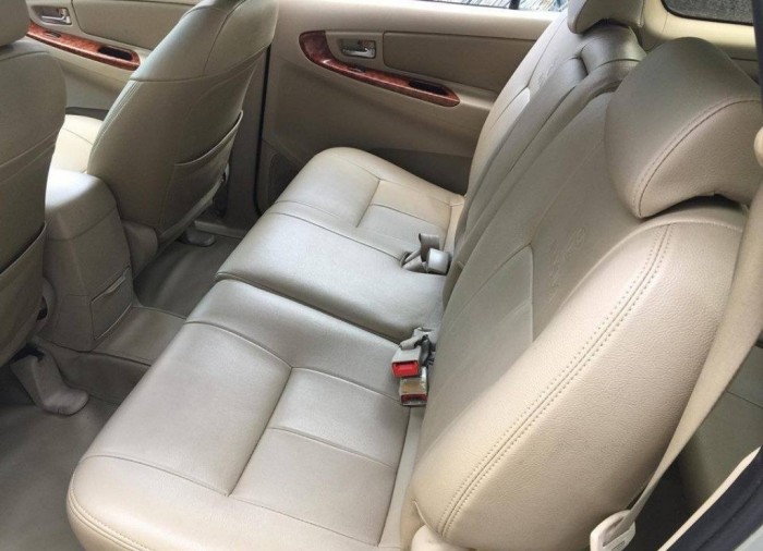 bán xe Toyota Innova 2008 số sàn zin cực chất, xe nhà đang sử dụng cẩn thận