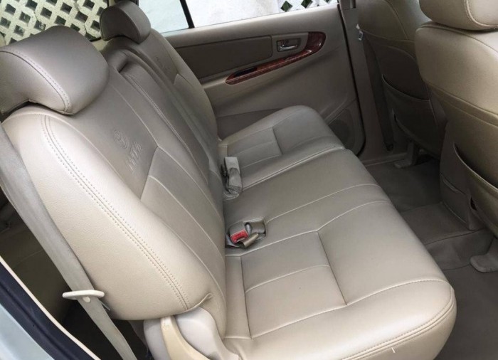 bán xe Toyota Innova 2008 số sàn zin cực chất, xe nhà đang sử dụng cẩn thận