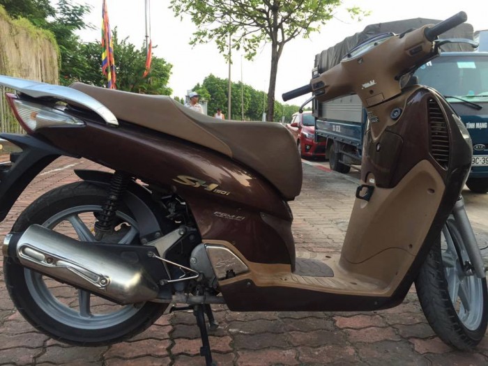 Cần bán SH 150i nâu cafe